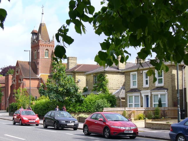 Avenue St Andrew's Church in Southampton, Hampshire