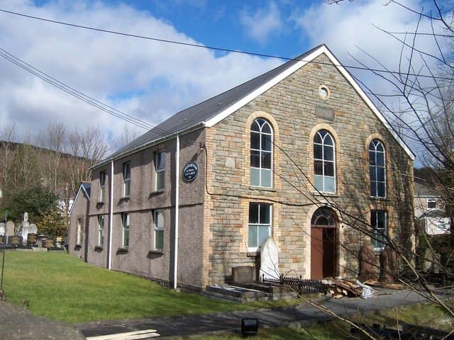 Capel Y Glyn Independent Chapel in Abercraf, Powys
