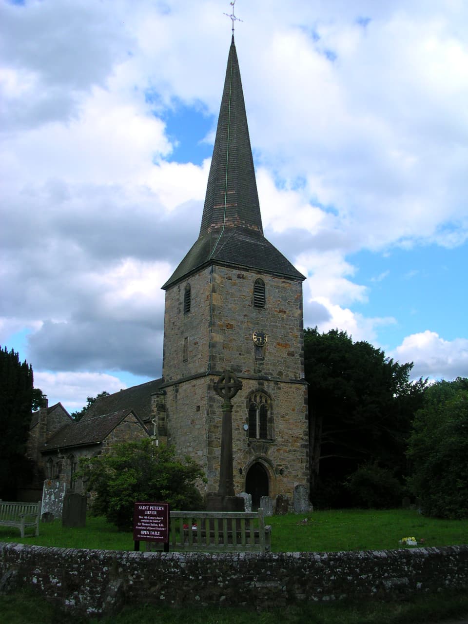 Church of St Peter in Edenbridge, Kent