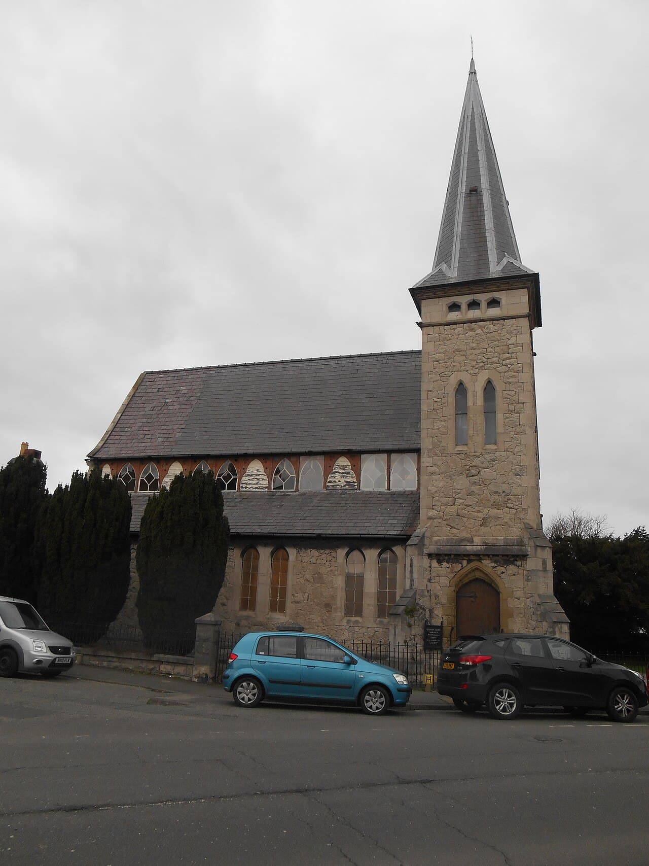 Eglwys Crist in Abergele, Conwy