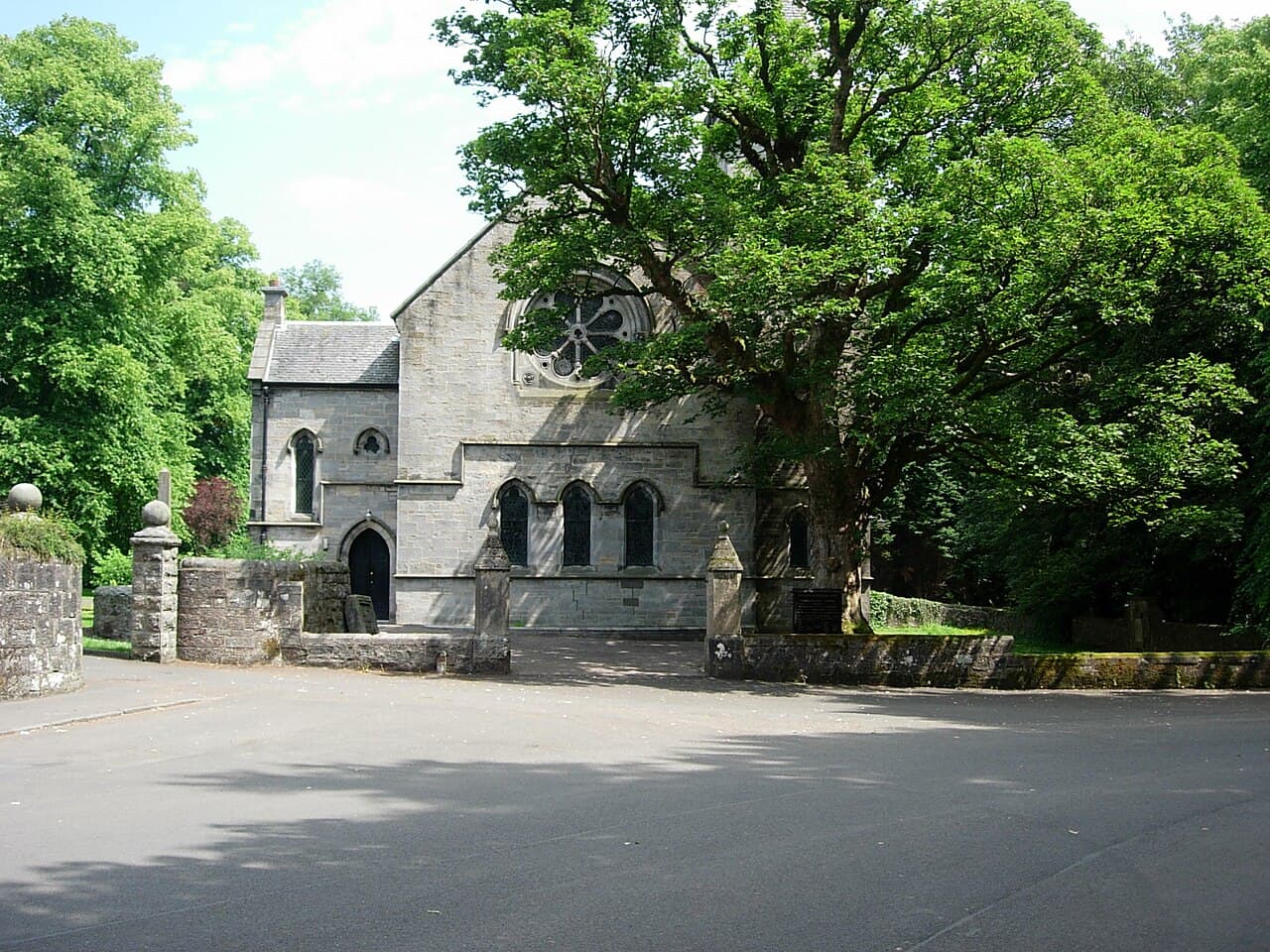 Houston and Kilellan Parish Church in Johnstone, Renfrewshire