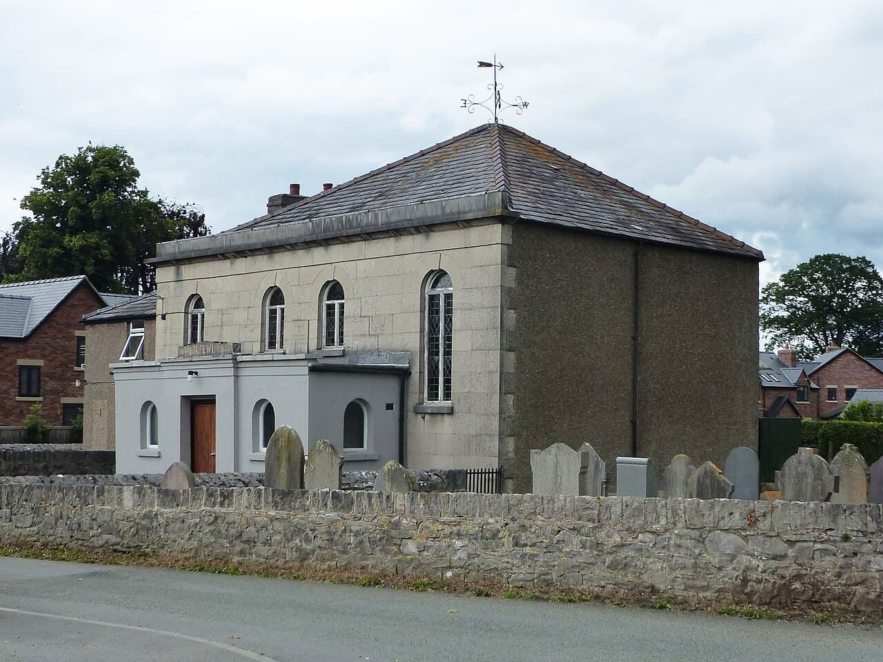 Rhewl Chapel and Manse in Ruthin, Denbighshire
