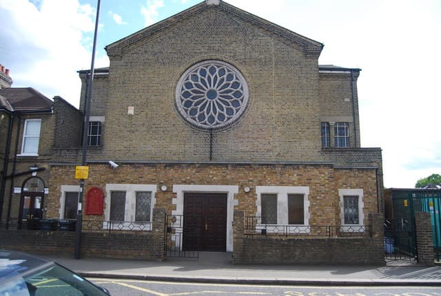 Holy Cross, Catford in London, Greater London