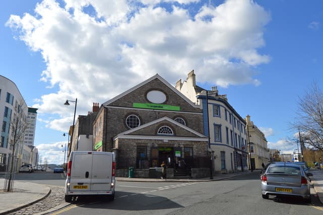 8, George Street in Plymouth, Devon