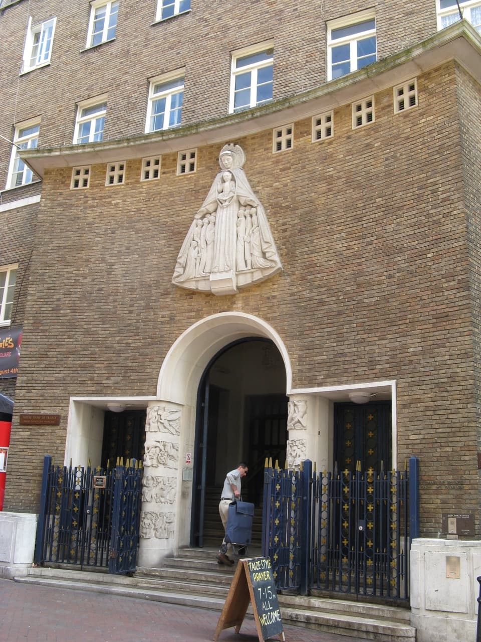 Notre-Dame de France in London, Greater London