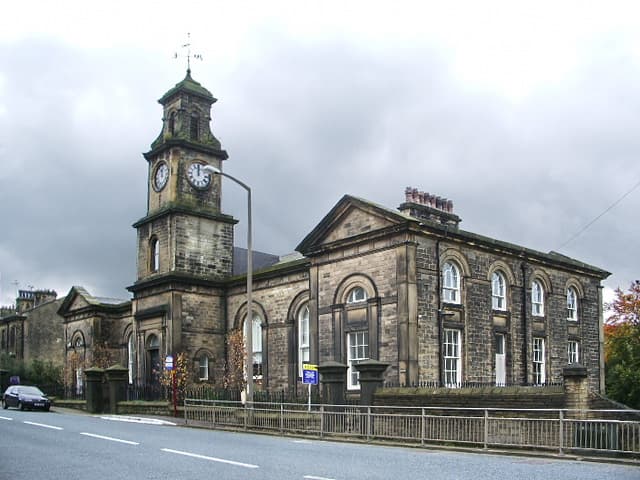 Luddenden Foot United Reformed Church, The Manse And Chapel House in Sowerby Bridge, West Yorkshire