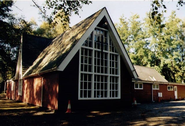 St Francis in Frimley, Surrey