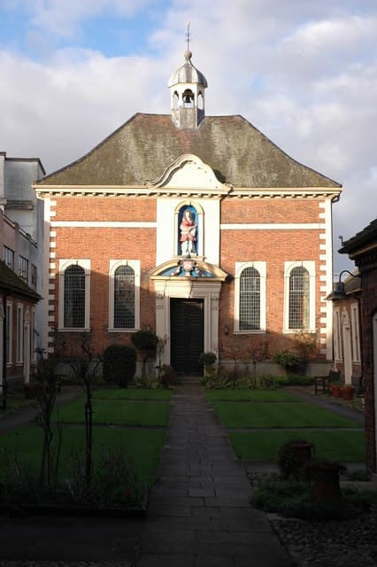 Berkeley's Hospital: Chapel in Worcester, Worcestershire