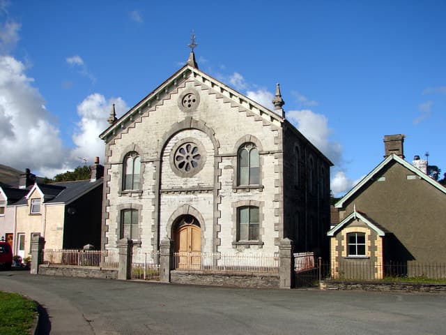 Capel Annibynwyr Carmel in Pennal, Powys