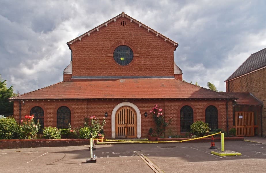 Our Lady of Lourdes, New Southgate in London, Greater London