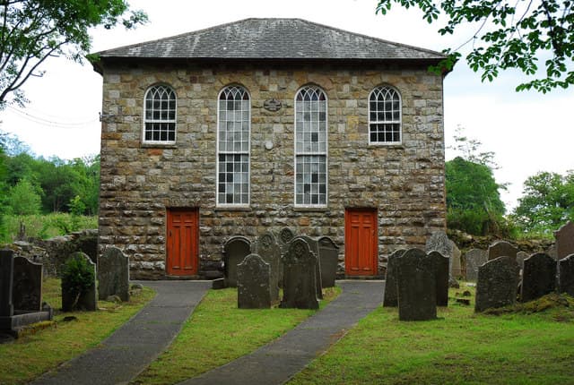 Godre'r Rhos Independent Chapel and vestry in Ystalyfera, Neath Port Talbot