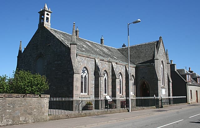 Tomintoul Parish Church and Burial Ground, Main Street, Tomintoul in Tomintoul, Moray