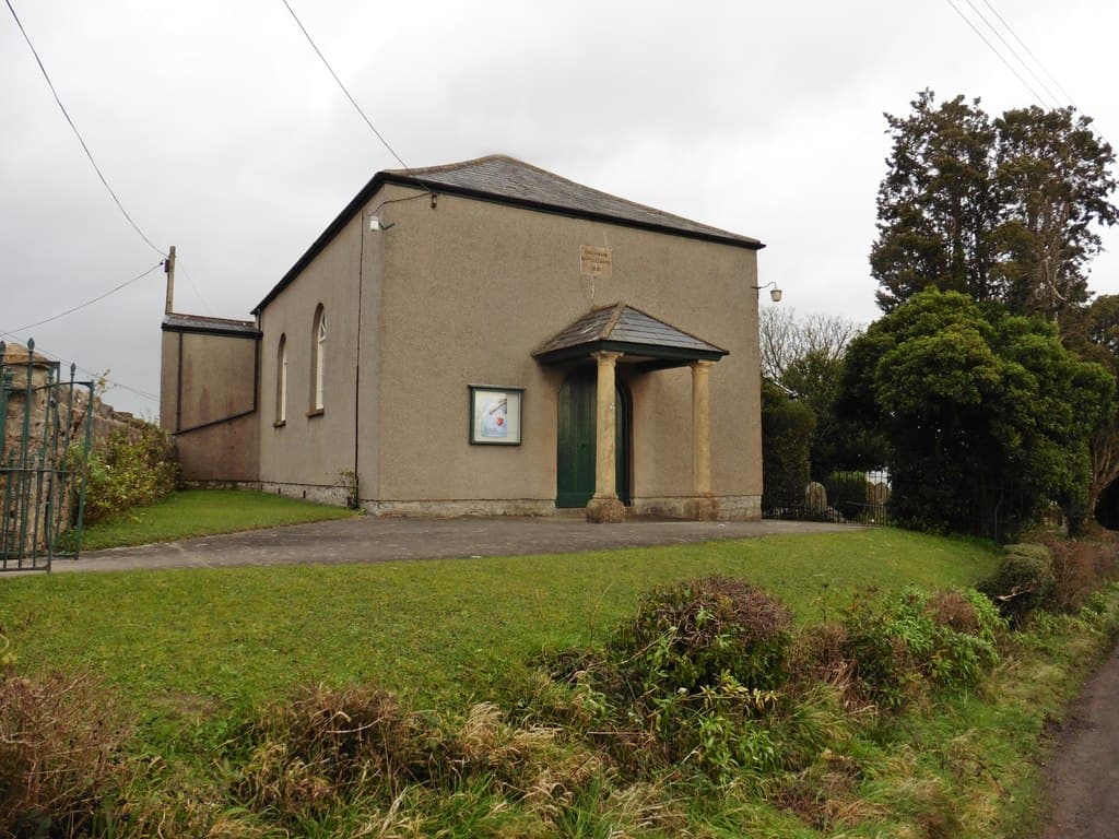 Baptist Chapel, Schoolroom And Boundary Railings in Wedmore, Somerset