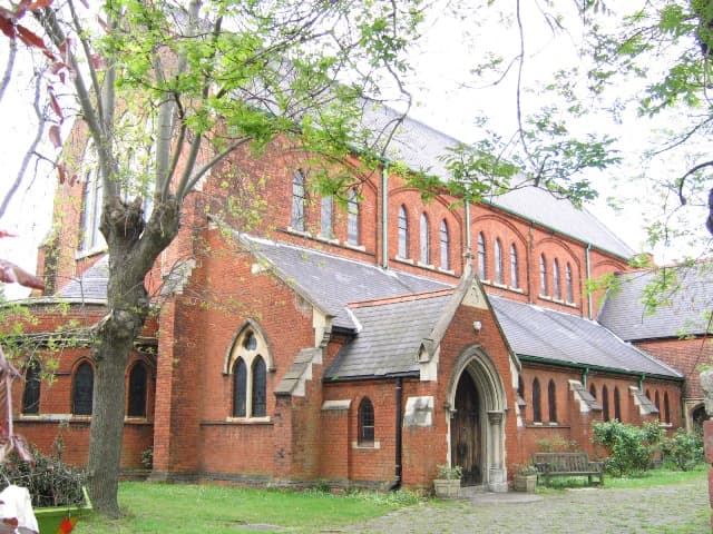 St Thomas with St Stephen in London, Greater London