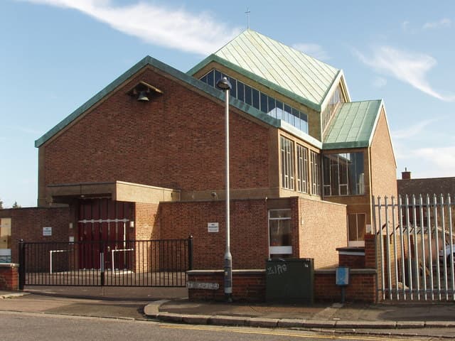 St. Mary with St. Nicholas - Perivale in Wembley, Greater London