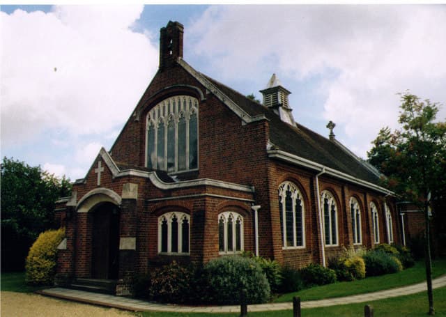 Saint Barnabas Emmer Green in Reading, Berkshire