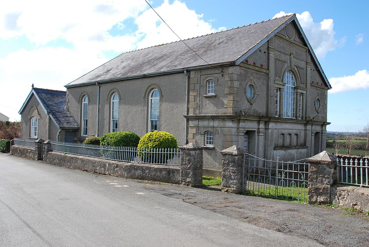 Cana Welsh Independent Chapel in Llanddaniel Fab, Gwynedd