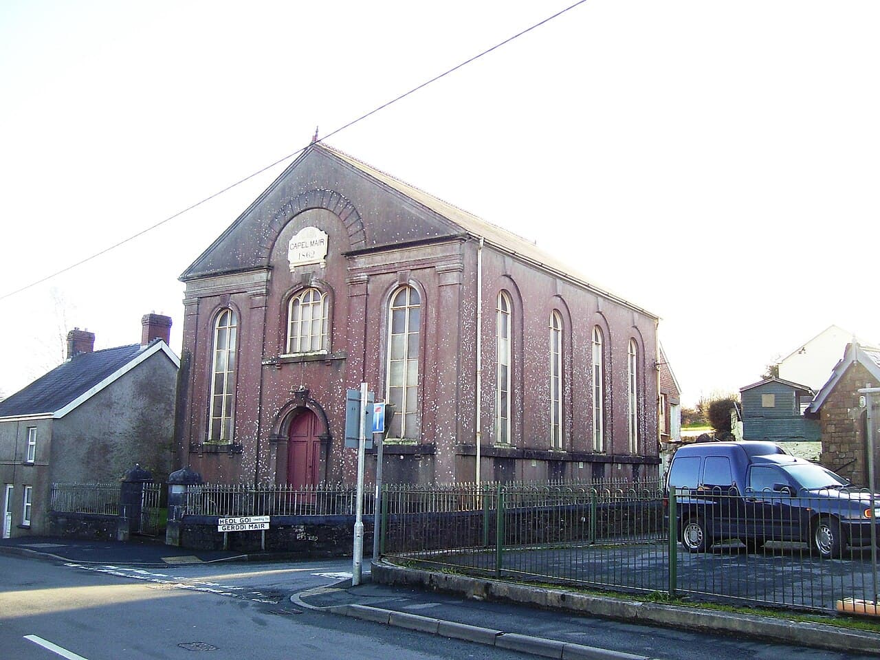 Capel Mair in Caerfyrddin, Carmarthenshire