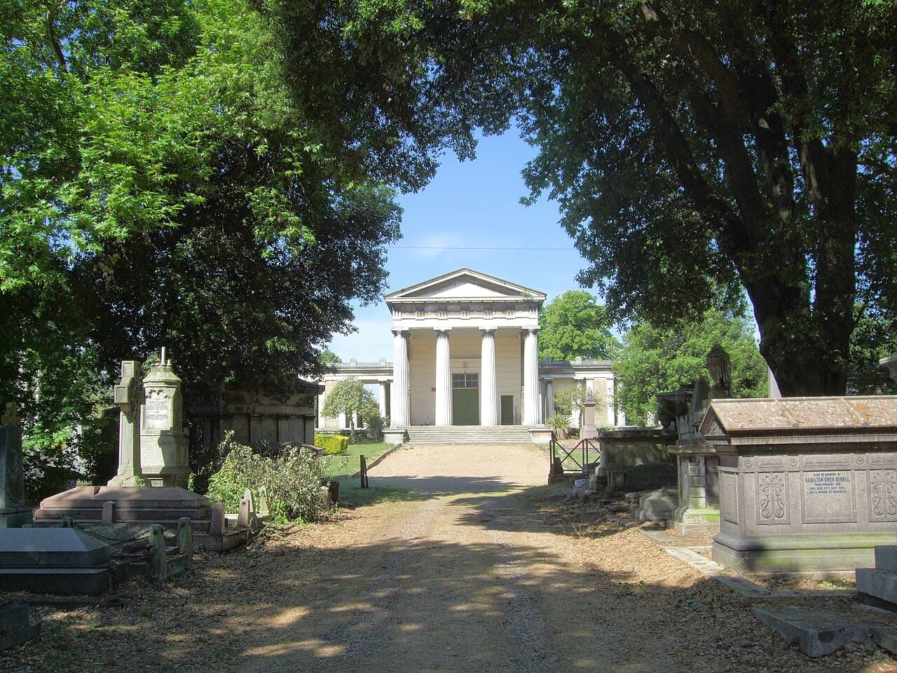 Dissenters' Chapel, Kensal Green in London, Greater London