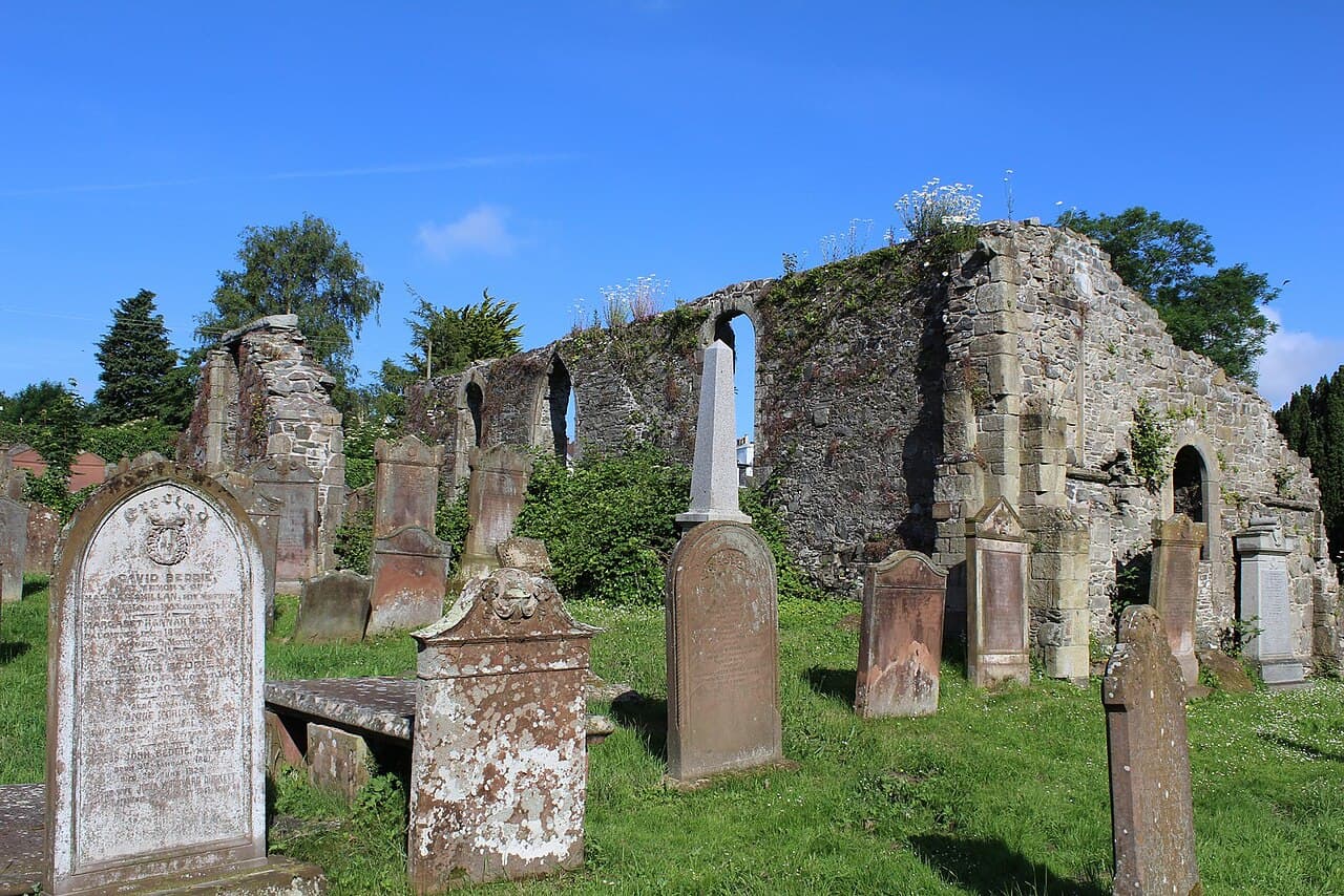 St Machute's Church, Churchyard, Wigtown Parish Church, Wigtown in WIgtown, Dumfries and Galloway