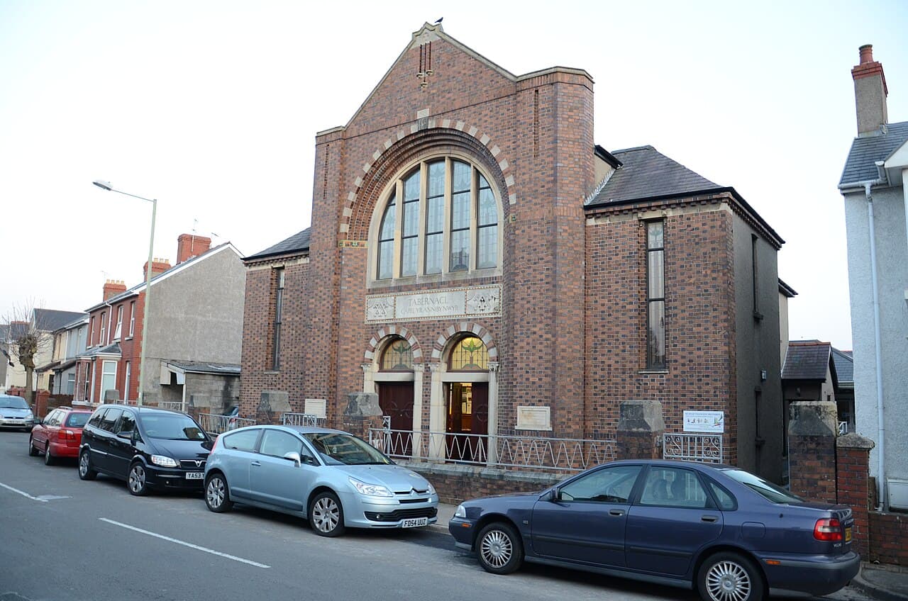 Tabernacl Welsh Independent Chapel in Porthcawl, Bridgend