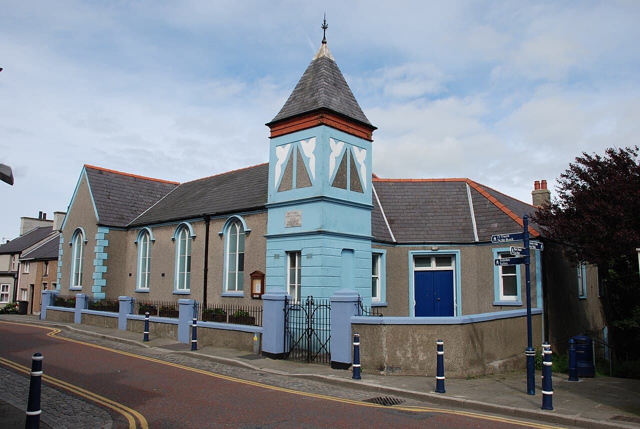 Bethel Welsh Independent Chapel in Bae Cemaes, Gwynedd