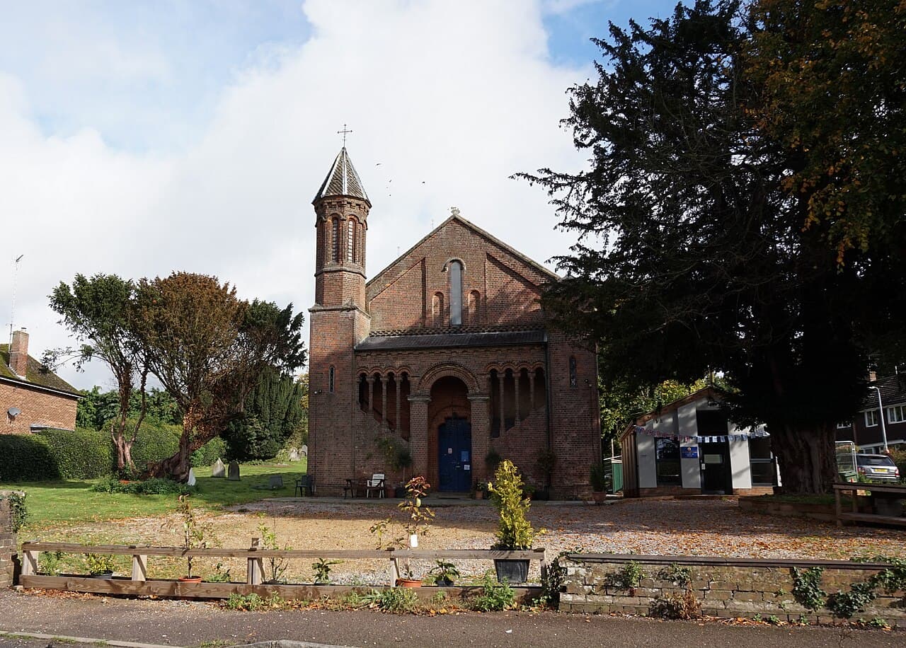 Church of the Holy Trinity, East Hyde in Harpenden, Hertfordshire