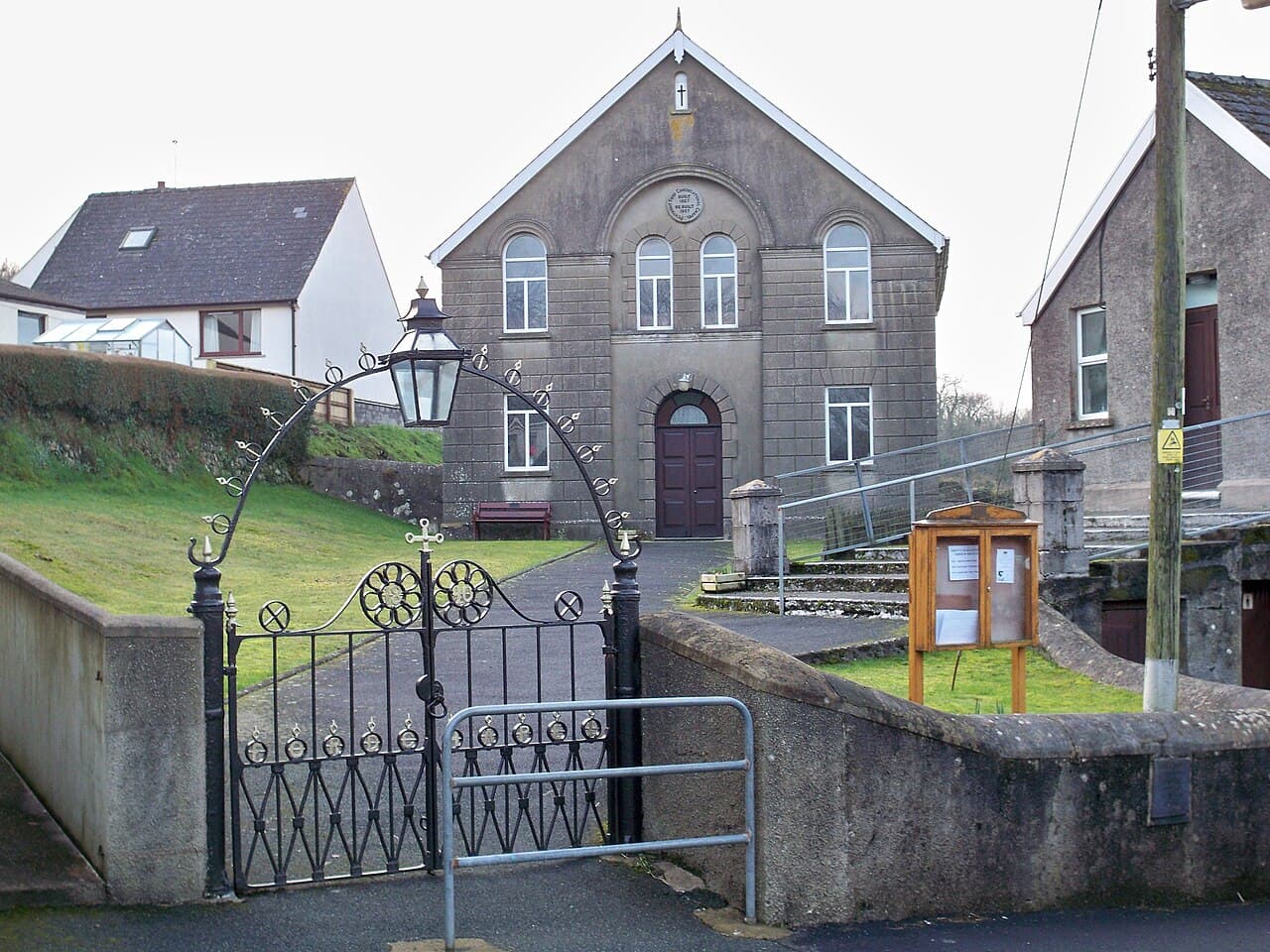 Penybont Welsh Independent Chapel in Casnewydd Bach / Little Newcastle, Pembrokeshire