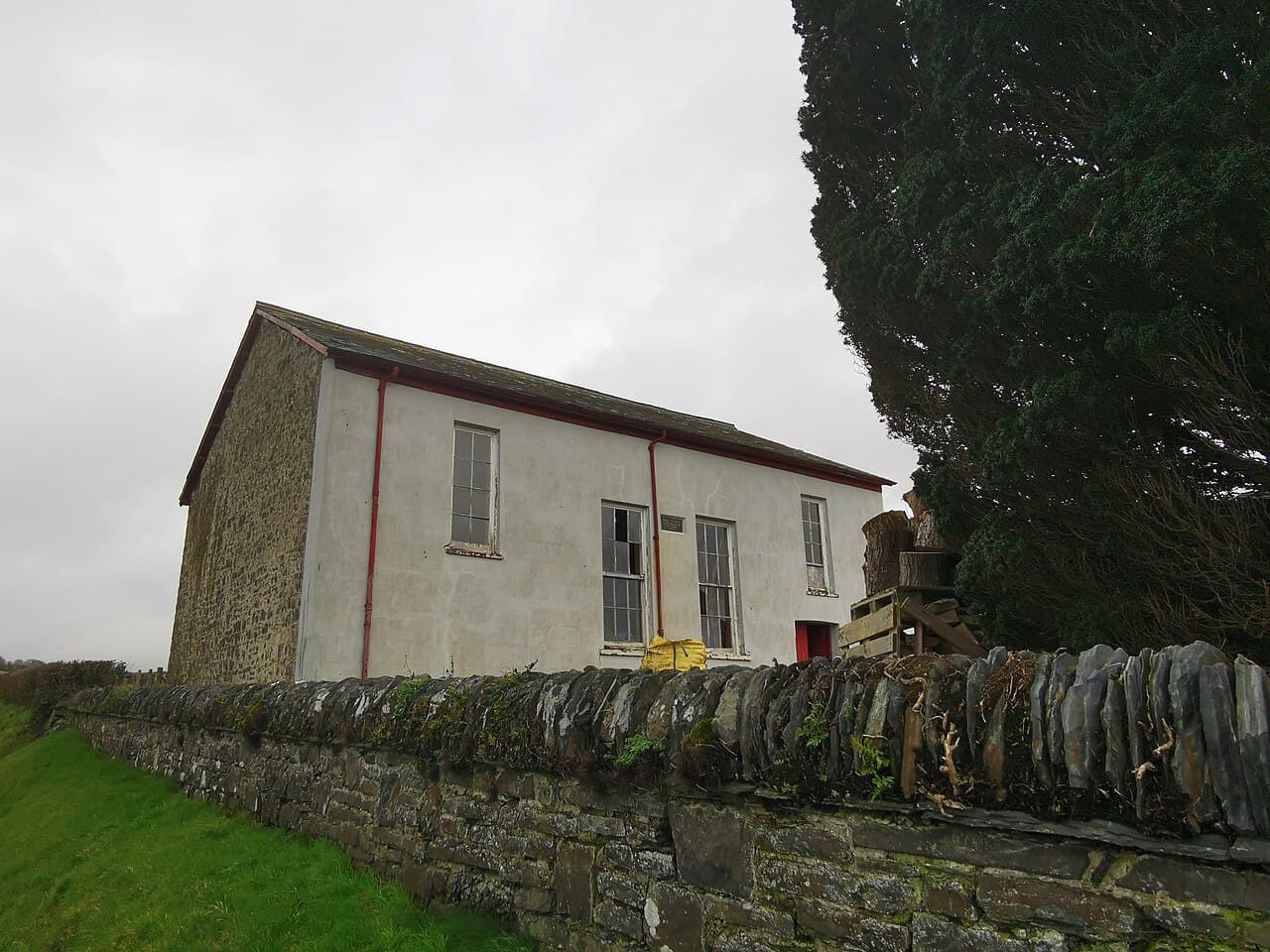 Capel Cynnon including vestry in Trawsgoed, Ceredigion