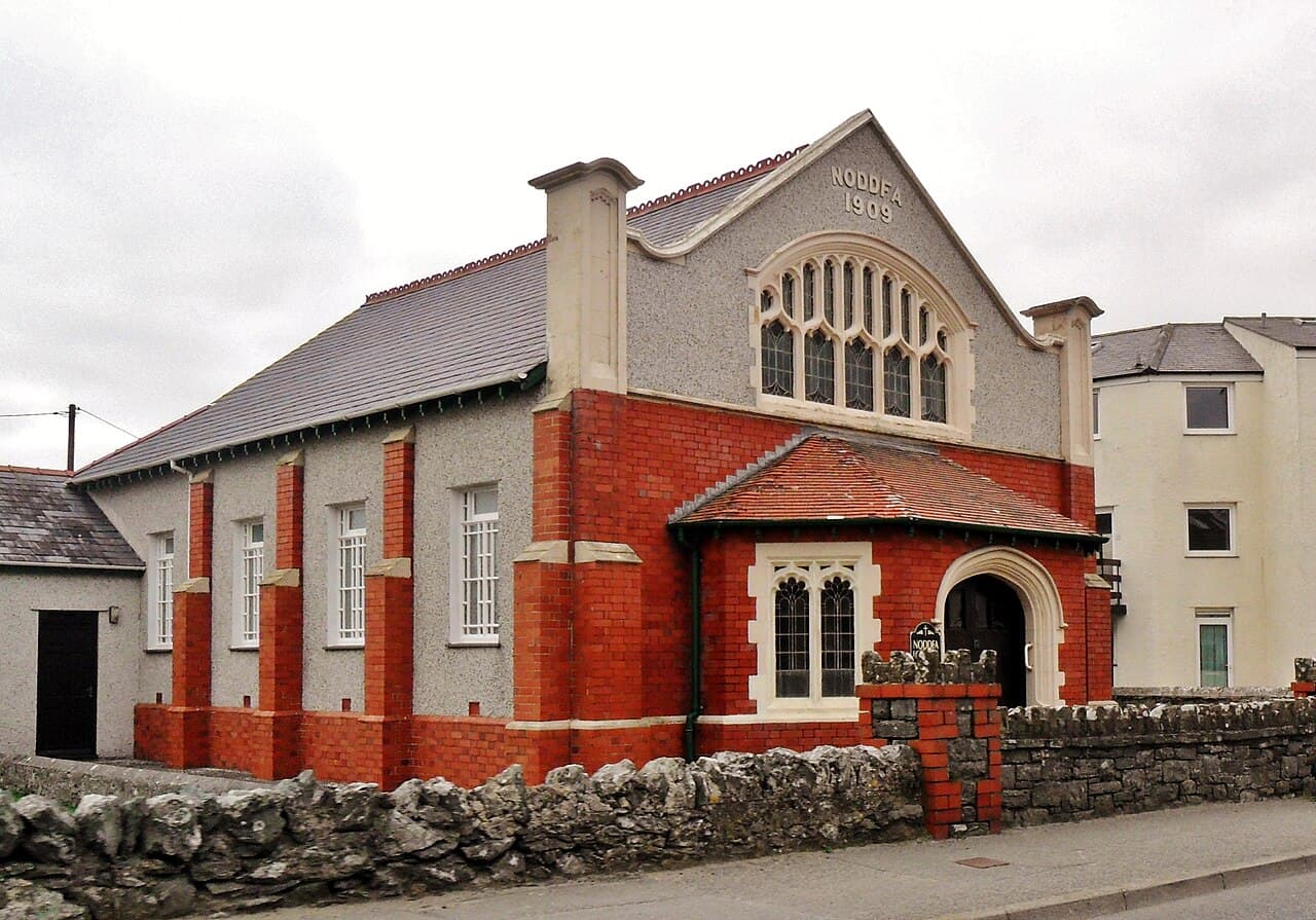 Capel Noddfa in Four Mile Bridge, Gwynedd