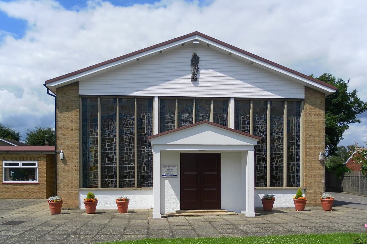 Our Lady of the Rosary, Hayes in West Wickham, Greater London