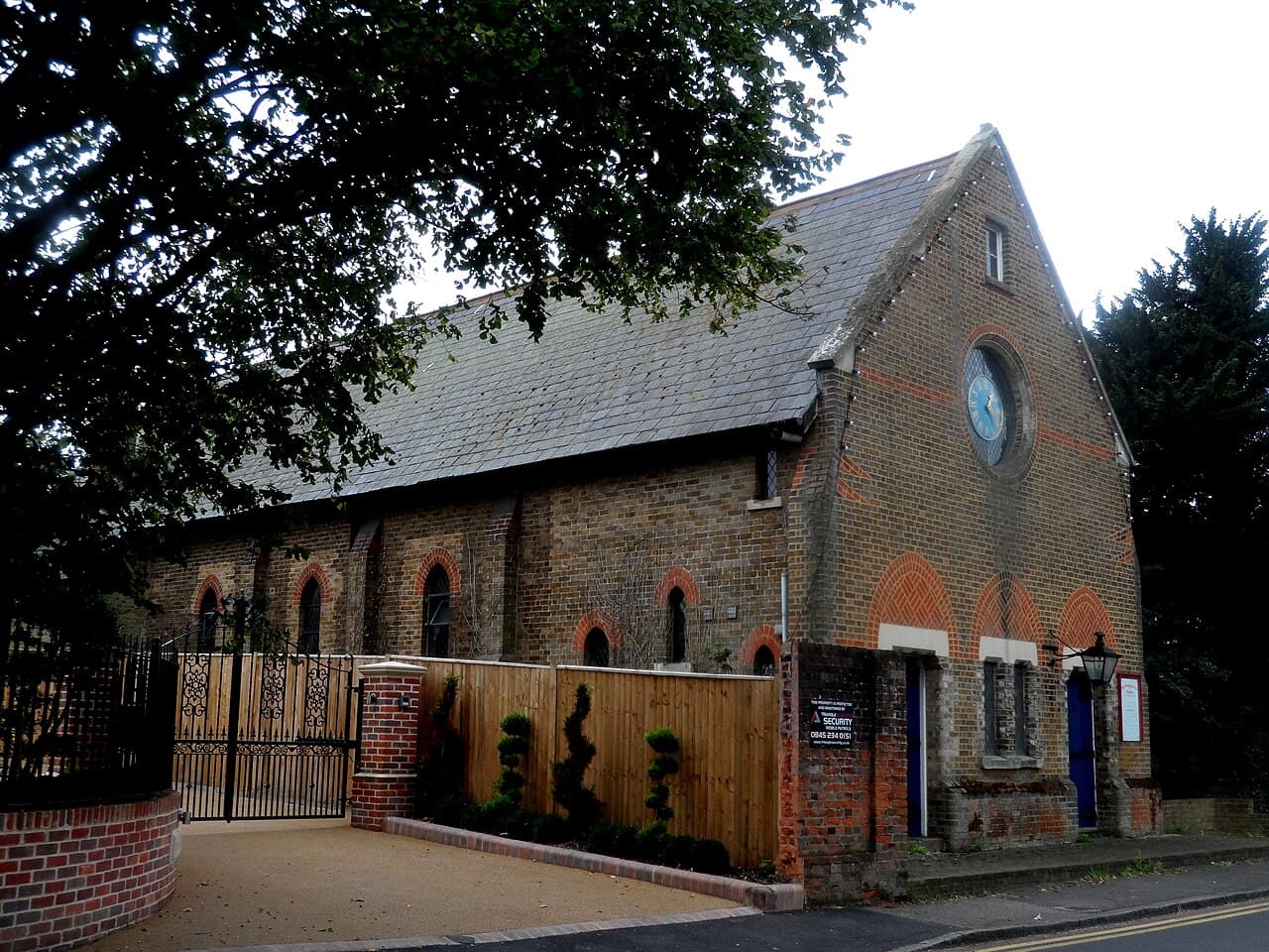 Holy Trinity Church in Lambourne, Greater London