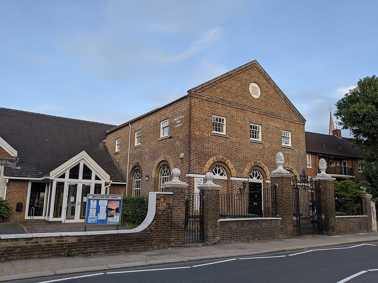 Congregational Church in Kew, Greater London